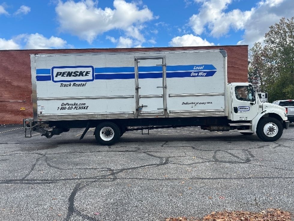 Medium Duty Box Truck-Light and Medium Duty Trucks-Freightliner-2022-M2-Middlefield-OH-241,057\n\t\tmiles-$ 49,250 - Image 15