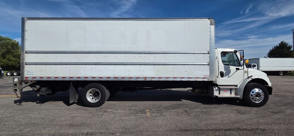 Medium Duty Box Truck-Light and Medium Duty Trucks-Freightliner-2022-M2-Middlefield-OH-296,696\n\t\tmiles-$ 47,000 - Image 15