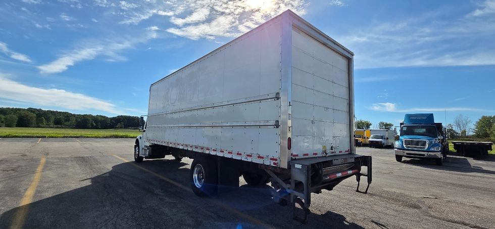 Medium Duty Box Truck-Light and Medium Duty Trucks-Freightliner-2022-M2-Middlefield-OH-296,696\n\t\tmiles-$ 47,000 - Image 6