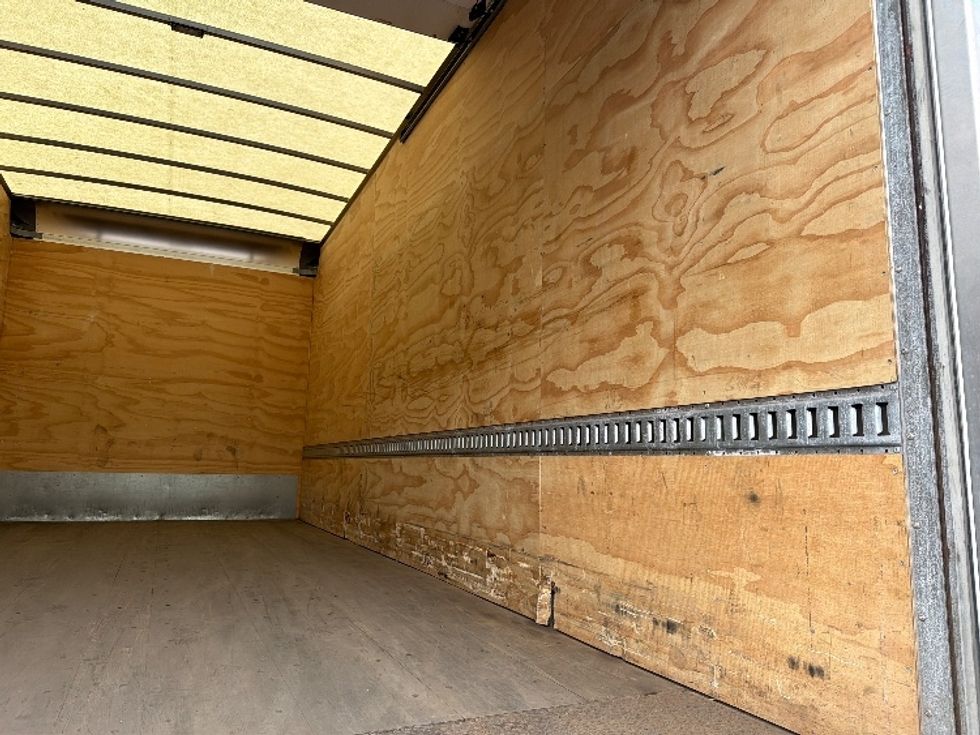 Medium Duty Box Truck-Light and Medium Duty Trucks-Freightliner-2022-M2-Middlefield-OH-80,174\n\t\tmiles-$ 63,000 - Image 11