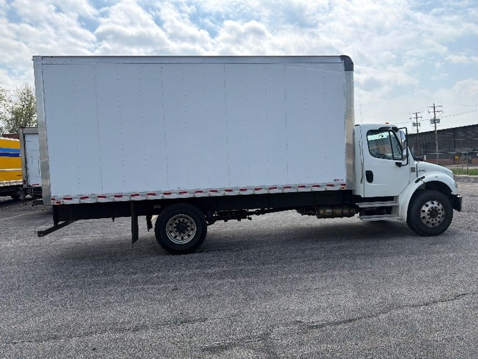 Medium Duty Box Truck-Light and Medium Duty Trucks-Freightliner-2022-M2-Middlefield-OH-80,174\n\t\tmiles-$ 63,000 - Image 14