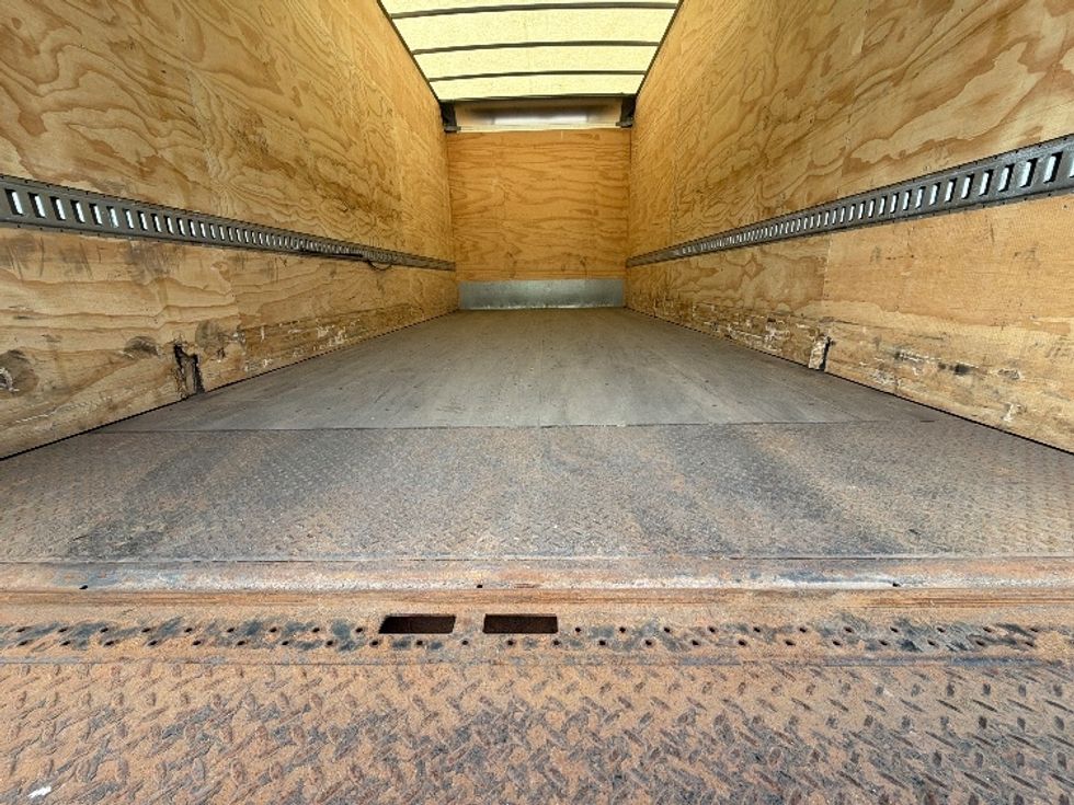 Medium Duty Box Truck-Light and Medium Duty Trucks-Freightliner-2022-M2-Middlefield-OH-80,174\n\t\tmiles-$ 63,000 - Image 9