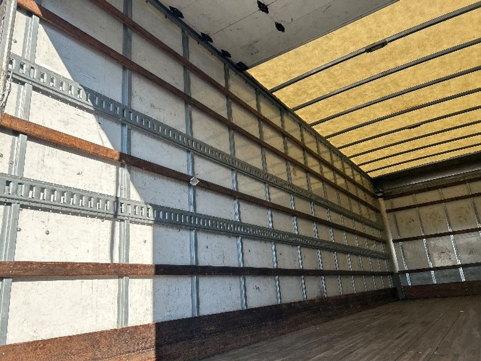 Medium Duty Box Truck-Light and Medium Duty Trucks-Freightliner-2022-M2-Milford-DE-92,613\n\t\tmiles-$ 73,250 - Image 11