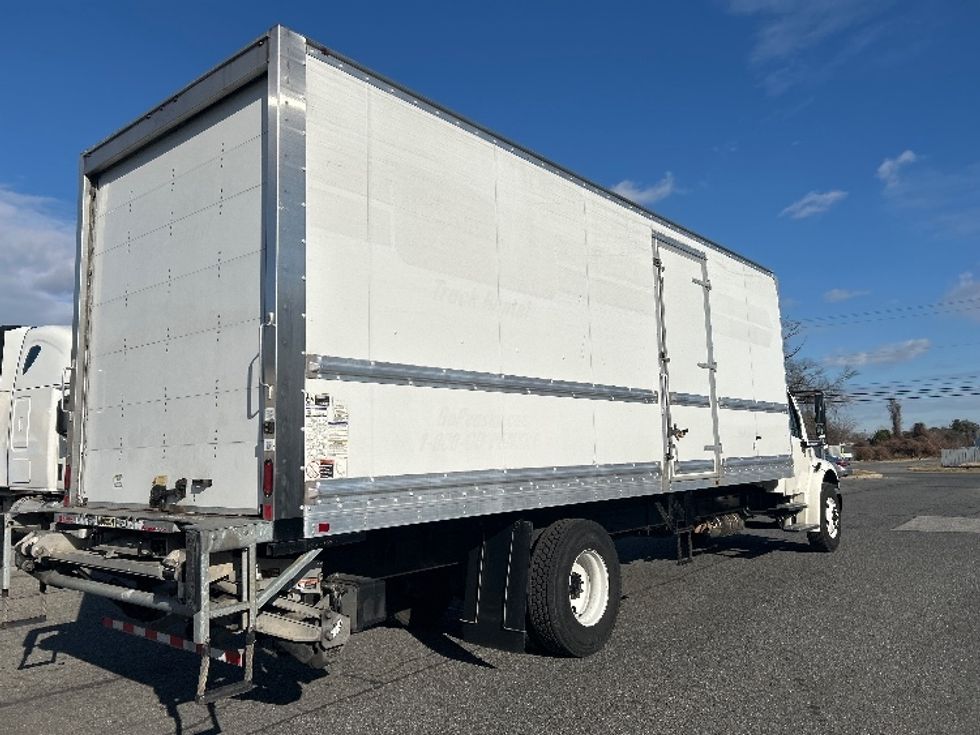 Medium Duty Box Truck-Light and Medium Duty Trucks-Freightliner-2022-M2-Milford-DE-92,613\n\t\tmiles-$ 73,250 - Image 12