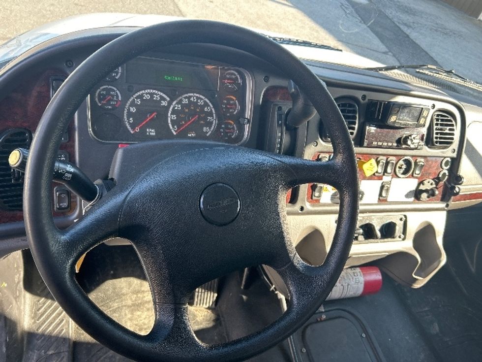 Medium Duty Box Truck-Light and Medium Duty Trucks-Freightliner-2022-M2-Milford-DE-92,613\n\t\tmiles-$ 73,250 - Image 17