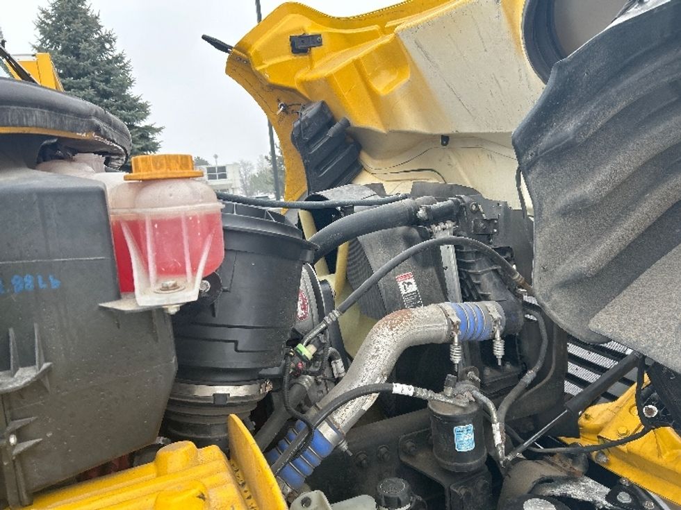 Medium Duty Box Truck-Light and Medium Duty Trucks-Freightliner-2022-M2-Milwaukee-WI-102,070\n\t\tmiles-$ 74,750 - Image 23