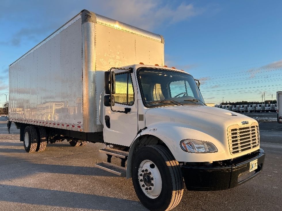 Medium Duty Box Truck-Light and Medium Duty Trucks-Freightliner-2022-M2-Milwaukee-WI-104,600\n\t\tmiles-$ 75,250 - Image 1