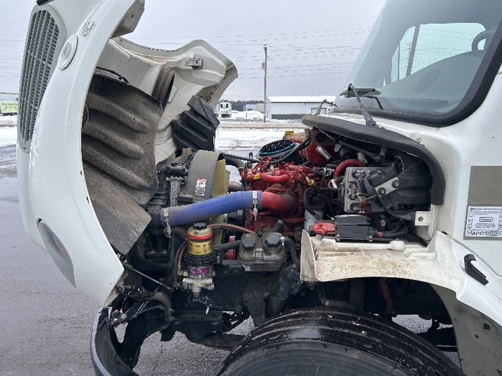 Medium Duty Box Truck-Light and Medium Duty Trucks-Freightliner-2022-M2-Milwaukee-WI-104,600\n\t\tmiles-$ 75,250 - Image 24