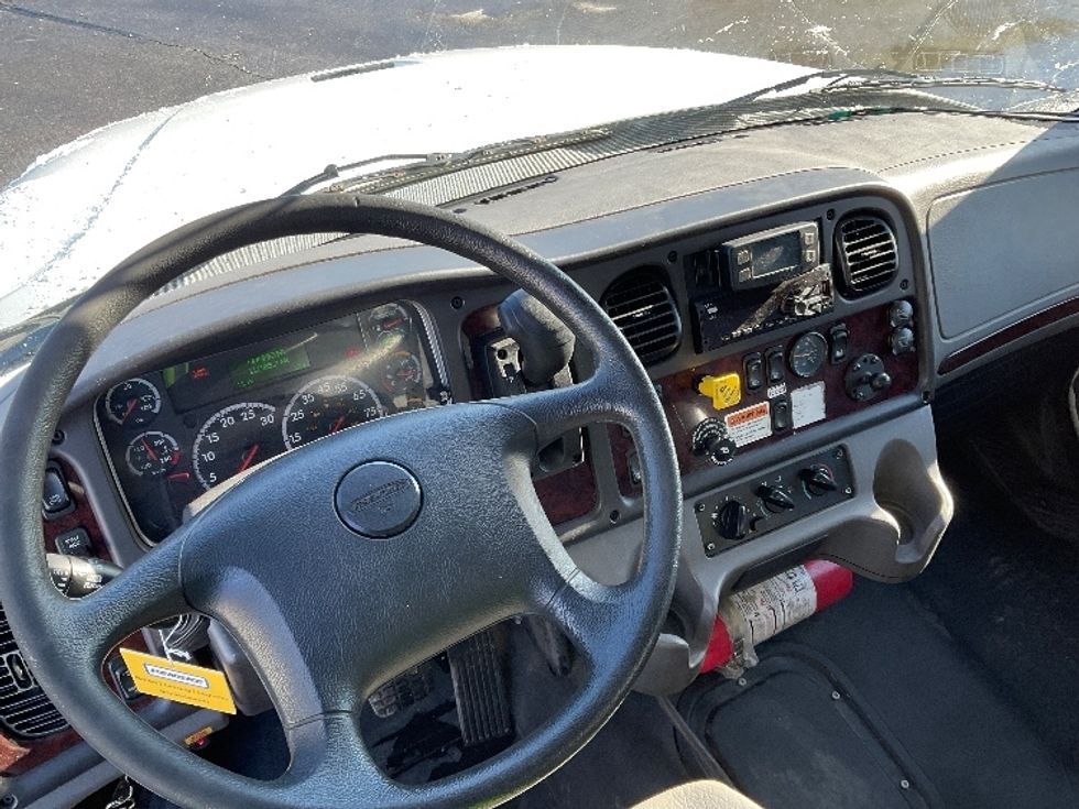 Medium Duty Box Truck-Light and Medium Duty Trucks-Freightliner-2022-M2-Milwaukee-WI-117,985\n\t\tmiles-$ 73,000 - Image 18