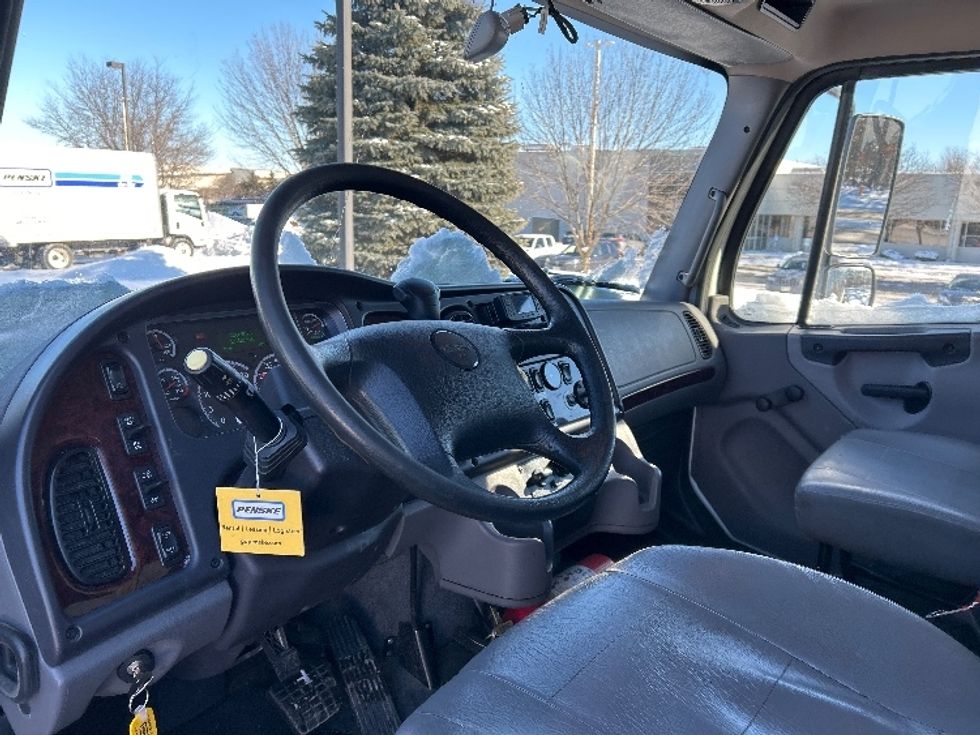 Medium Duty Box Truck-Light and Medium Duty Trucks-Freightliner-2022-M2-Milwaukee-WI-128,314\n\t\tmiles-$ 71,250 - Image 17