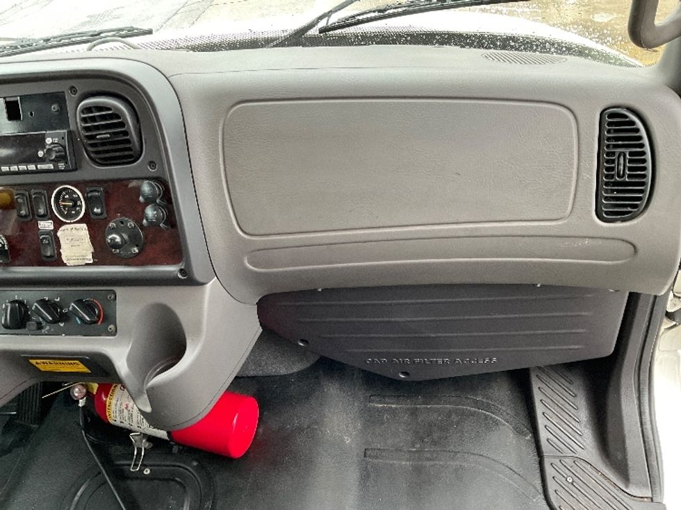 Medium Duty Box Truck-Light and Medium Duty Trucks-Freightliner-2022-M2-Milwaukee-WI-138,278\n\t\tmiles-$ 69,500 - Image 21