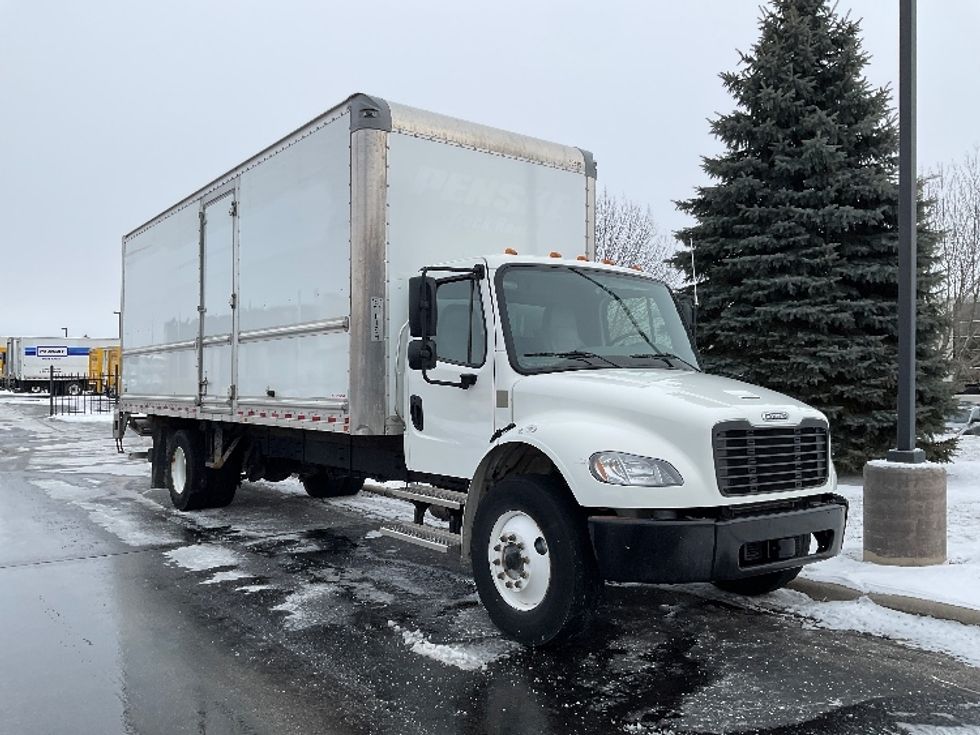 Medium Duty Box Truck-Light and Medium Duty Trucks-Freightliner-2022-M2-Milwaukee-WI-139,959\n\t\tmiles-$ 69,250 - Image 1
