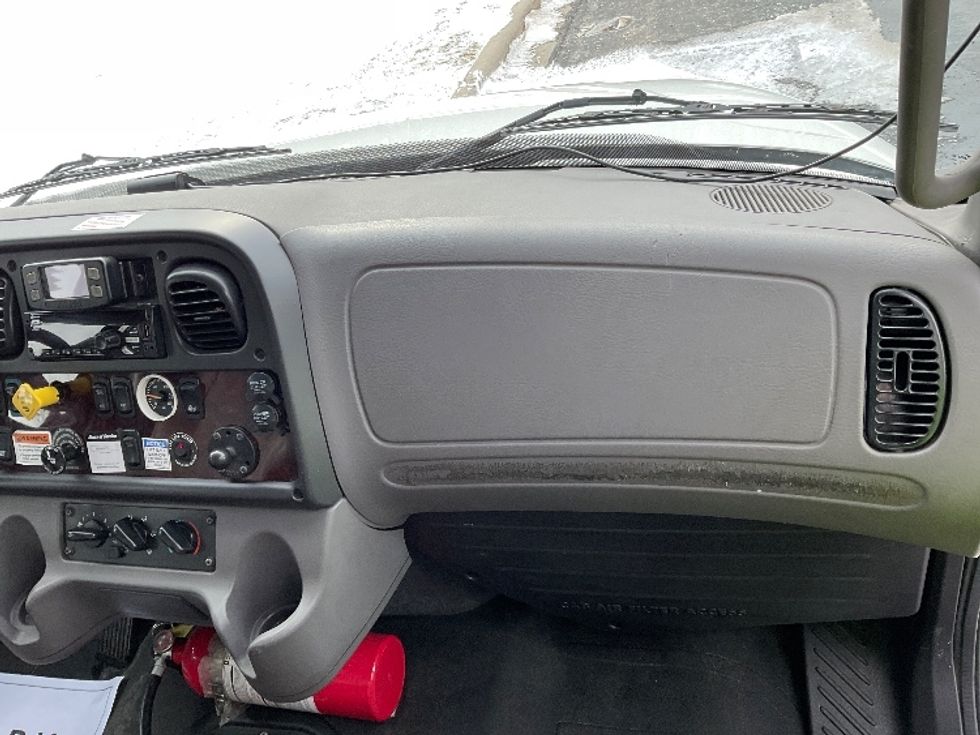 Medium Duty Box Truck-Light and Medium Duty Trucks-Freightliner-2022-M2-Milwaukee-WI-139,959\n\t\tmiles-$ 69,250 - Image 21