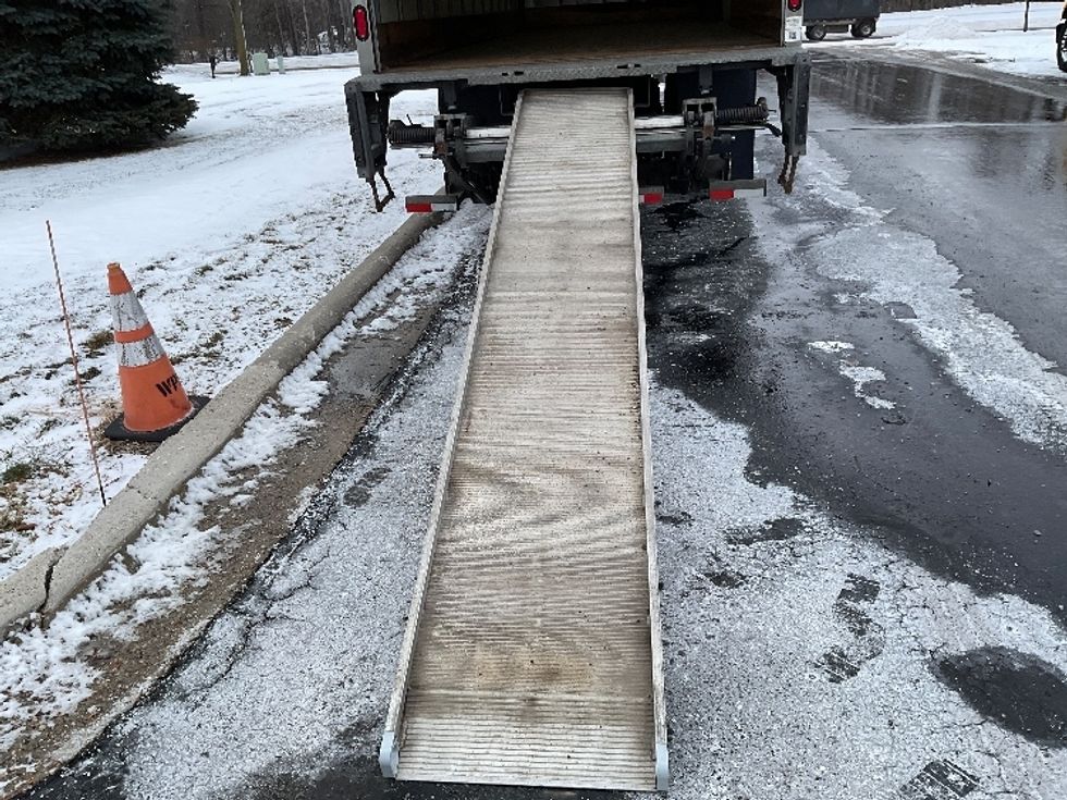 Medium Duty Box Truck-Light and Medium Duty Trucks-Freightliner-2022-M2-Milwaukee-WI-139,959\n\t\tmiles-$ 69,250 - Image 25