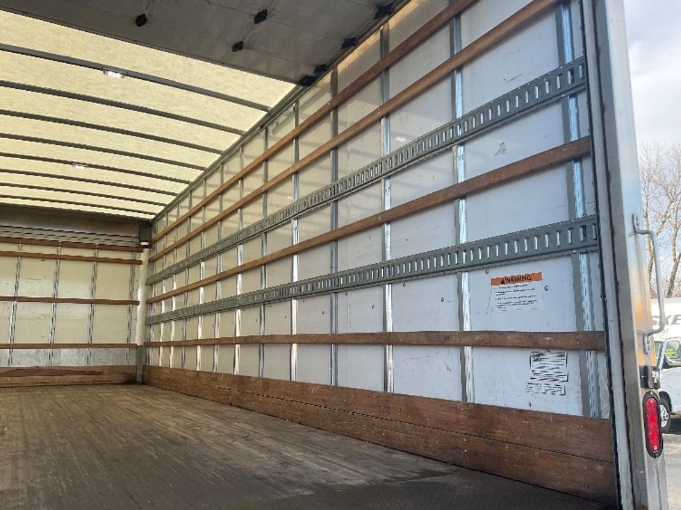 Medium Duty Box Truck-Light and Medium Duty Trucks-Freightliner-2022-M2-Milwaukee-WI-93,400\n\t\tmiles-$ 75,750 - Image 12