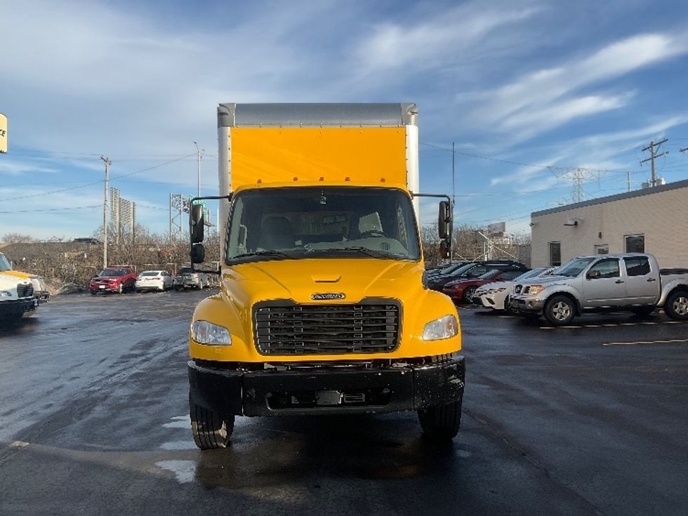 Medium Duty Box Truck-Light and Medium Duty Trucks-Freightliner-2022-M2-Milwaukee-WI-93,400\n\t\tmiles-$ 75,750 - Image 2