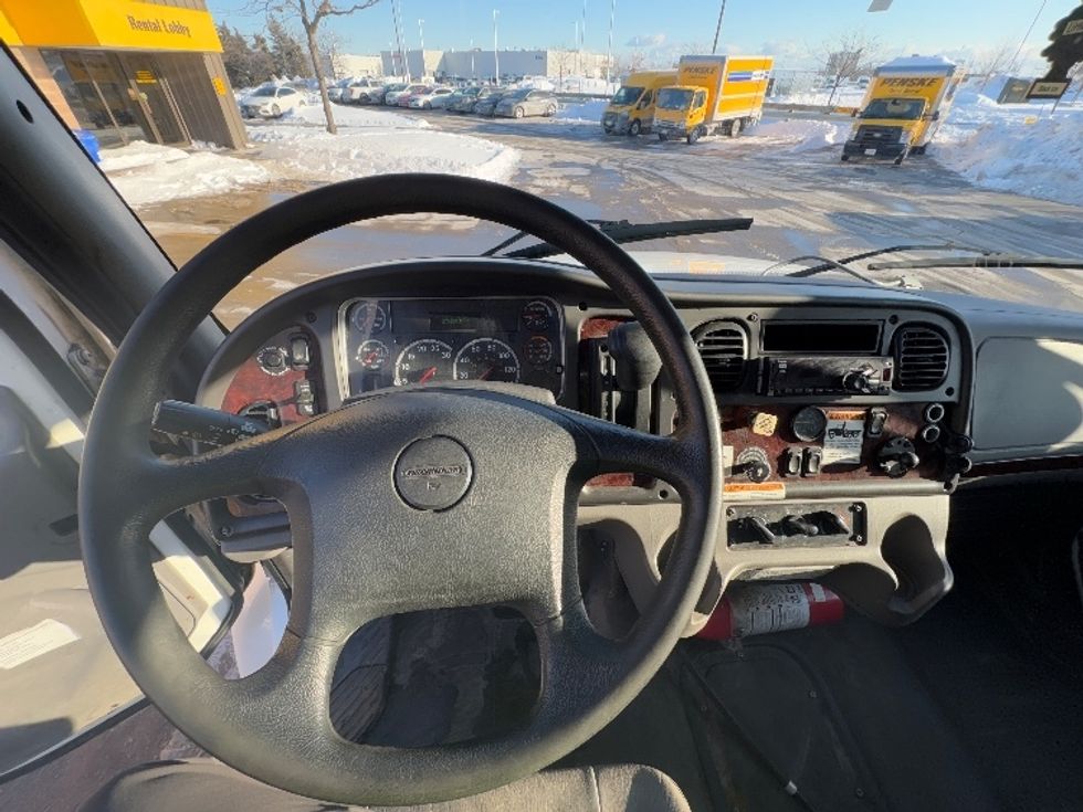 Medium Duty Box Truck-Light and Medium Duty Trucks-Freightliner-2022-M2-Mississauga-ON-276,224\n\t\tkm-$ 82,750 - Image 18