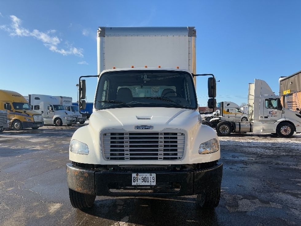 Medium Duty Box Truck-Light and Medium Duty Trucks-Freightliner-2022-M2-Mississauga-ON-276,224\n\t\tkm-$ 82,750 - Image 2