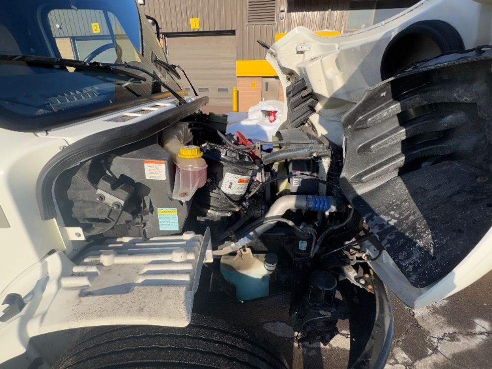 Medium Duty Box Truck-Light and Medium Duty Trucks-Freightliner-2022-M2-Mississauga-ON-276,224\n\t\tkm-$ 82,750 - Image 23