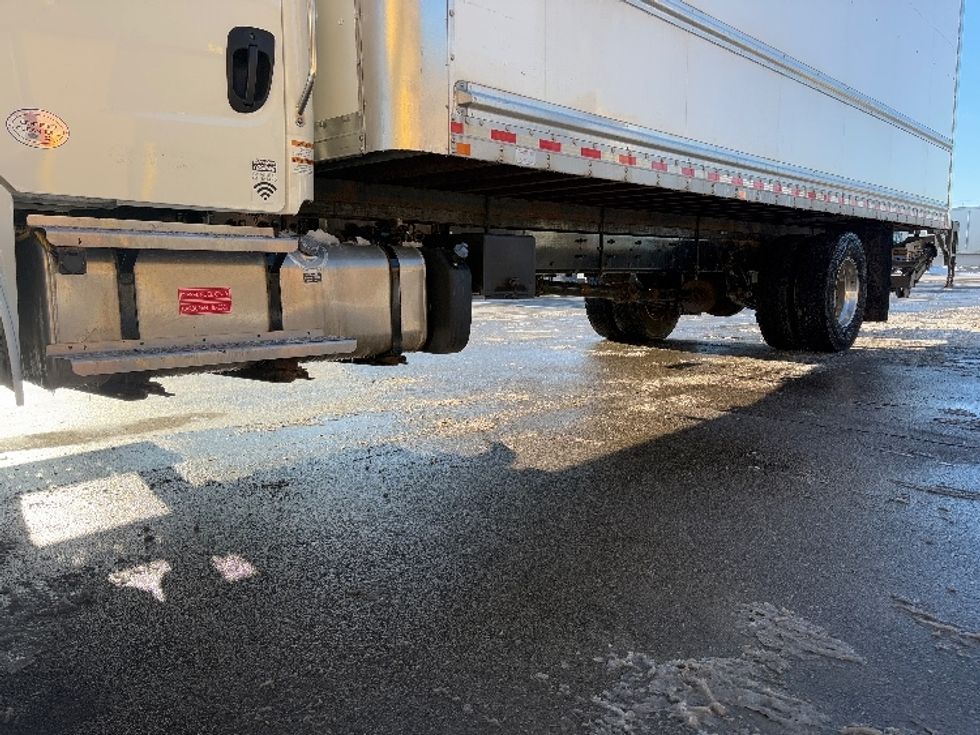 Medium Duty Box Truck-Light and Medium Duty Trucks-Freightliner-2022-M2-Mississauga-ON-276,224\n\t\tkm-$ 82,750 - Image 5