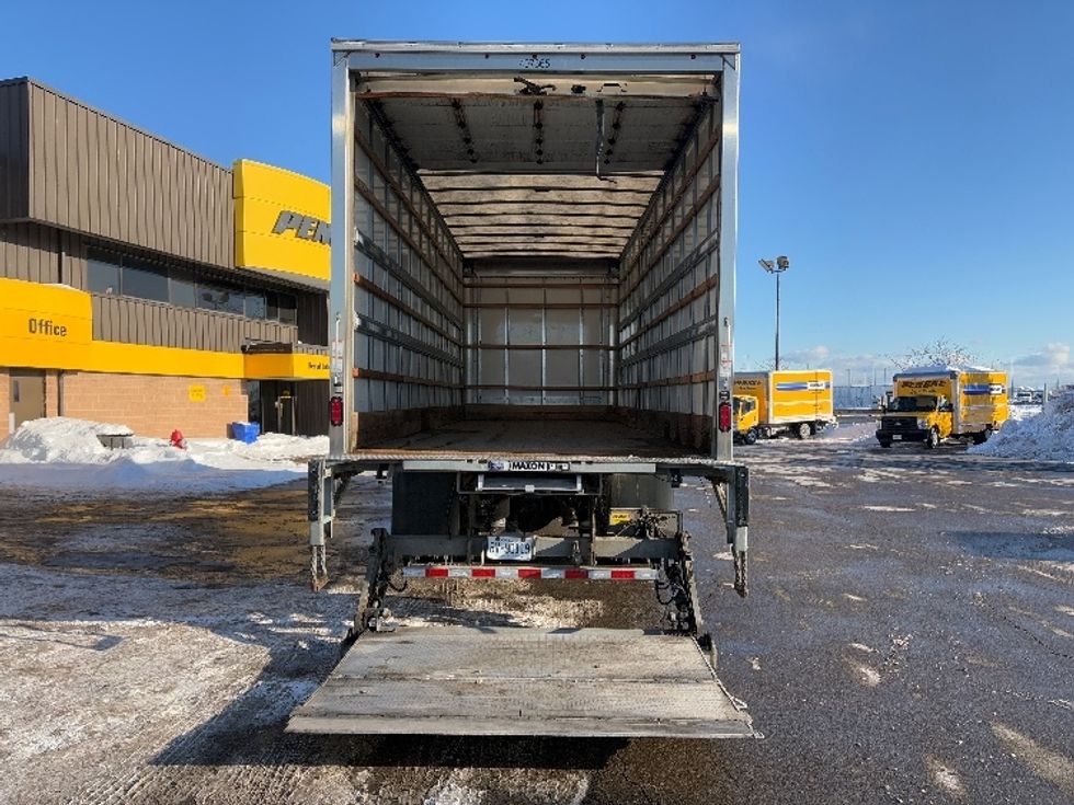 Medium Duty Box Truck-Light and Medium Duty Trucks-Freightliner-2022-M2-Mississauga-ON-276,224\n\t\tkm-$ 82,750 - Image 9