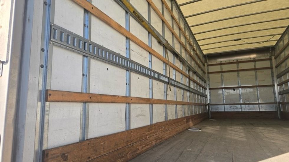 Medium Duty Box Truck-Light and Medium Duty Trucks-Freightliner-2022-M2-Moberly-MO-139,658\n\t\tmiles-$ 65,250 - Image 11