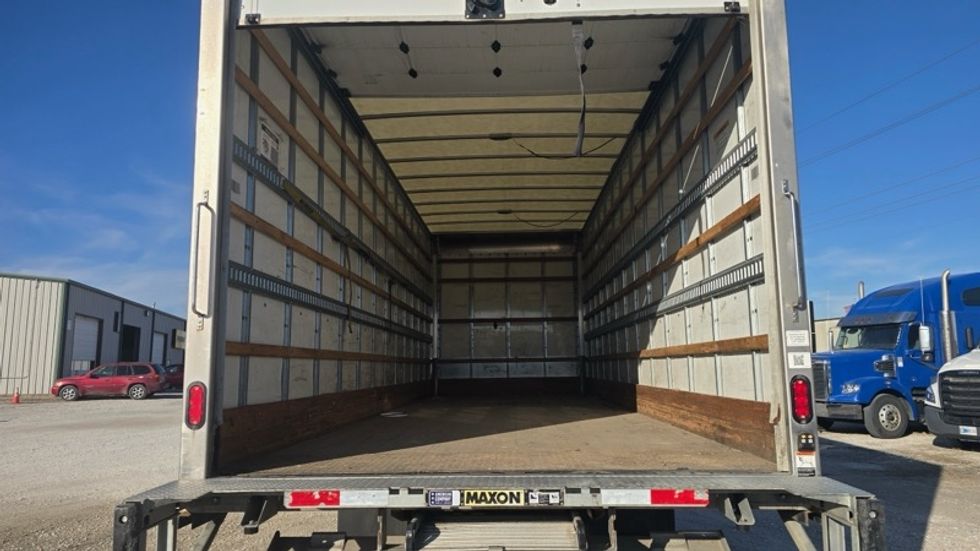 Medium Duty Box Truck-Light and Medium Duty Trucks-Freightliner-2022-M2-Moberly-MO-139,658\n\t\tmiles-$ 65,250 - Image 8