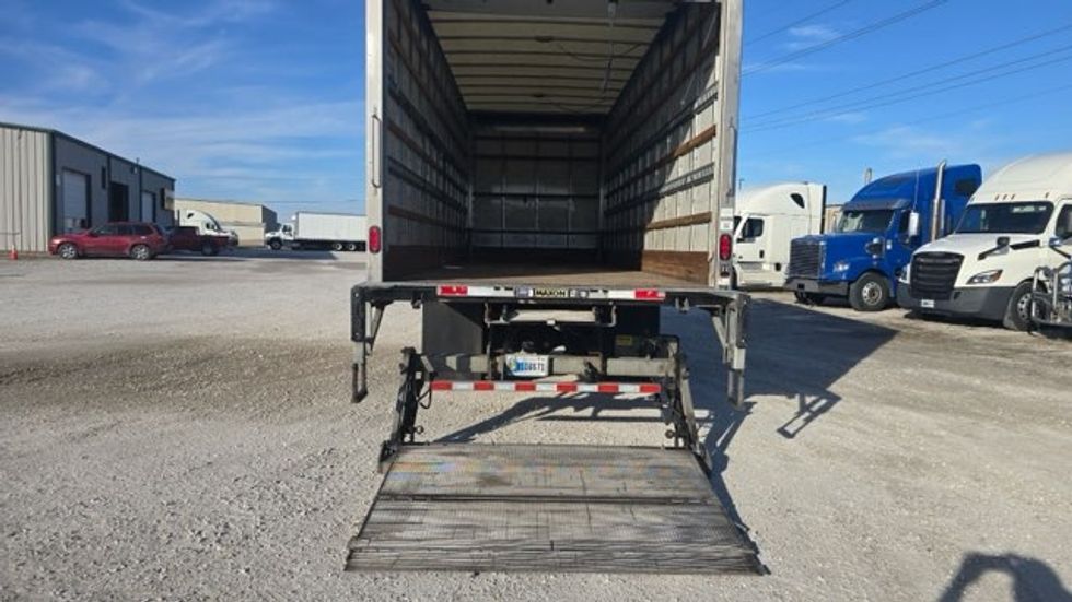 Medium Duty Box Truck-Light and Medium Duty Trucks-Freightliner-2022-M2-Moberly-MO-139,658\n\t\tmiles-$ 65,250 - Image 9