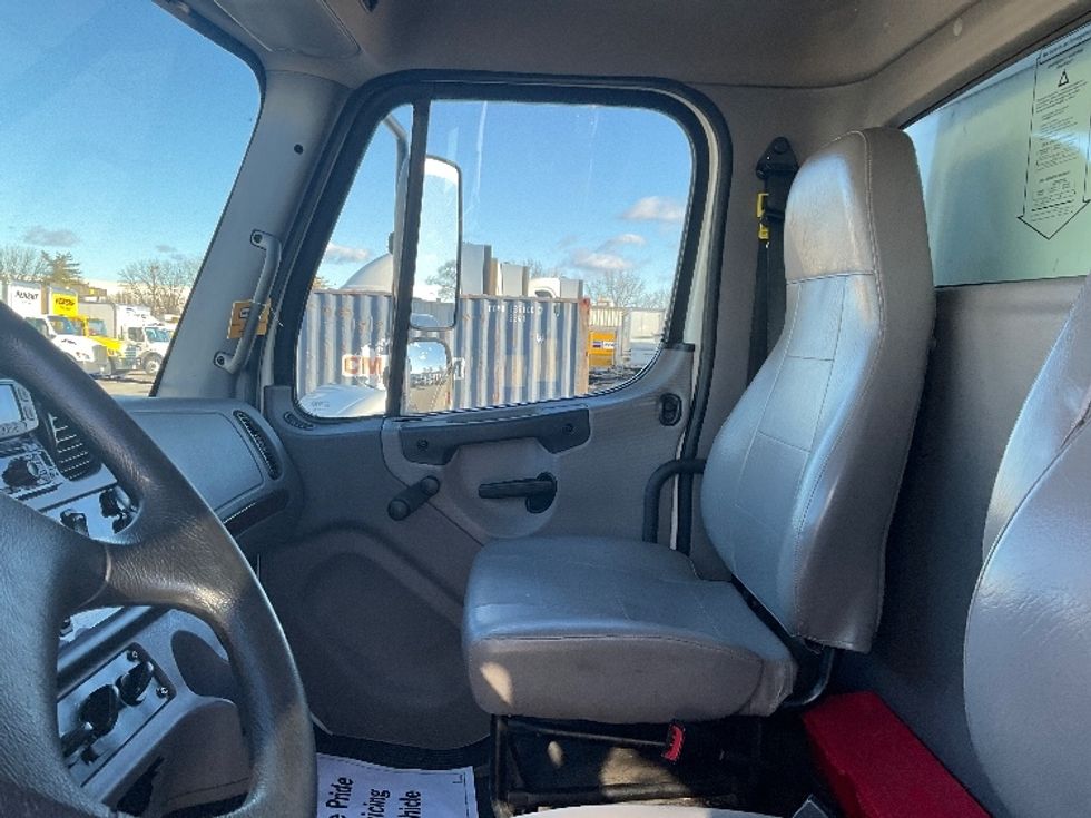 Medium Duty Box Truck-Light and Medium Duty Trucks-Freightliner-2022-M2-Moberly-MO-162,665\n\t\tmiles-$ 67,250 - Image 19