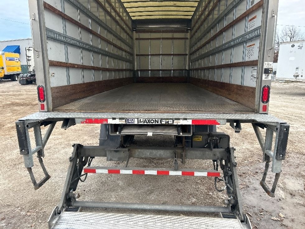Medium Duty Box Truck-Light and Medium Duty Trucks-Freightliner-2022-M2-Moberly-MO-196,078\n\t\tmiles-$ 60,000 - Image 10