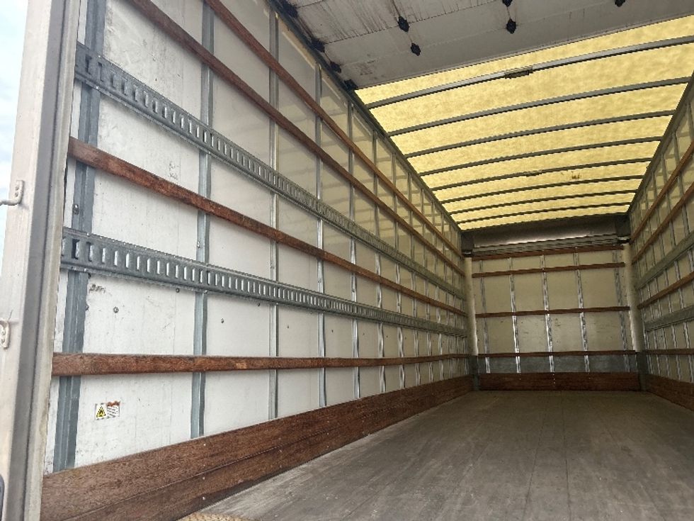 Medium Duty Box Truck-Light and Medium Duty Trucks-Freightliner-2022-M2-Moberly-MO-196,078\n\t\tmiles-$ 60,000 - Image 11