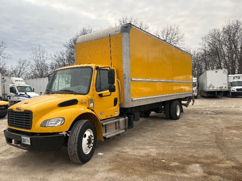 Medium Duty Box Truck-Light and Medium Duty Trucks-Freightliner-2022-M2-Moberly-MO-196,078\n\t\tmiles-$ 60,000 - Image 3