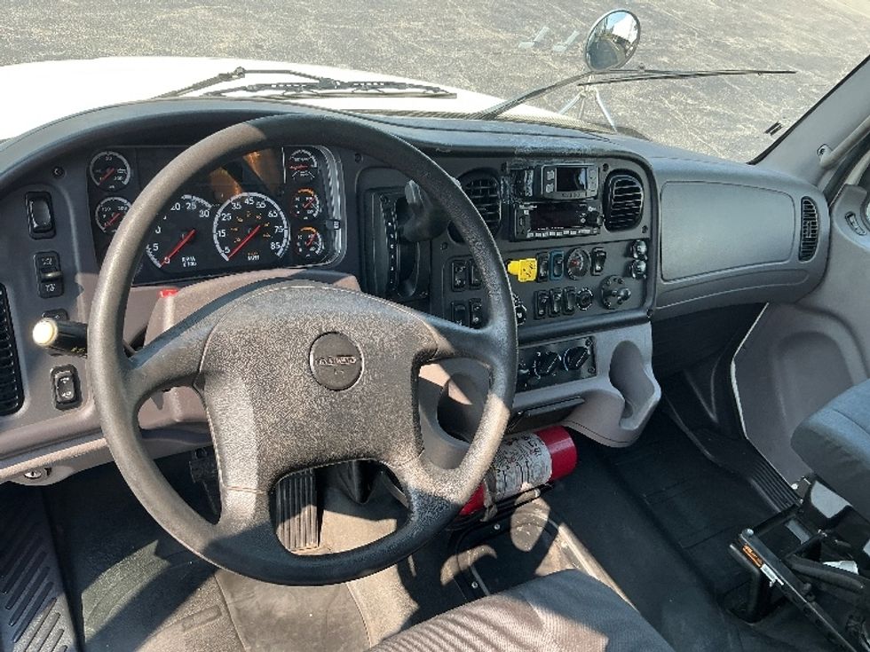 Medium Duty Box Truck-Light and Medium Duty Trucks-Freightliner-2022-M2-Moberly-MO-288,988\n\t\tmiles-$ 38,500 - Image 18