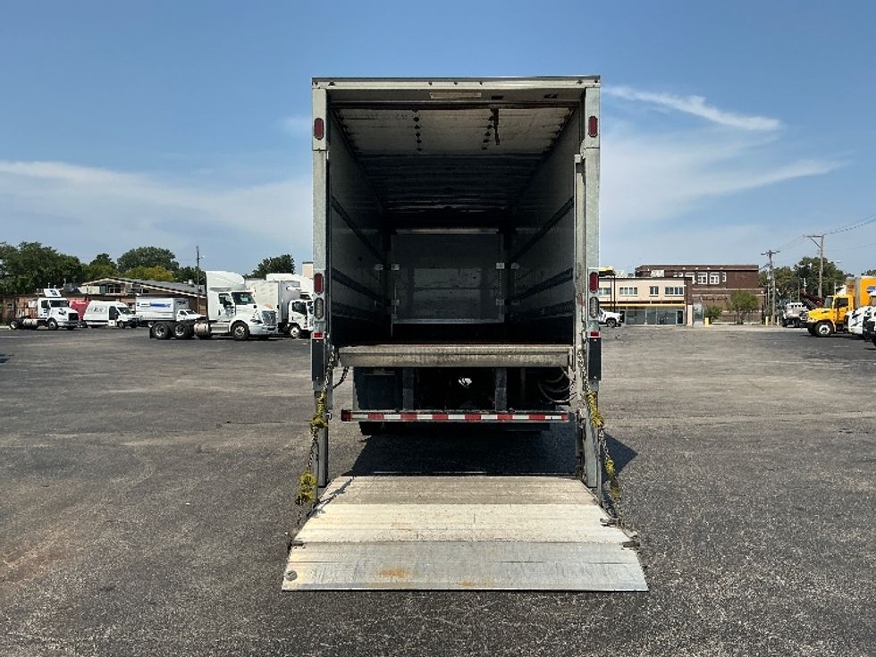 Medium Duty Box Truck-Light and Medium Duty Trucks-Freightliner-2022-M2-Moberly-MO-288,988\n\t\tmiles-$ 38,500 - Image 9