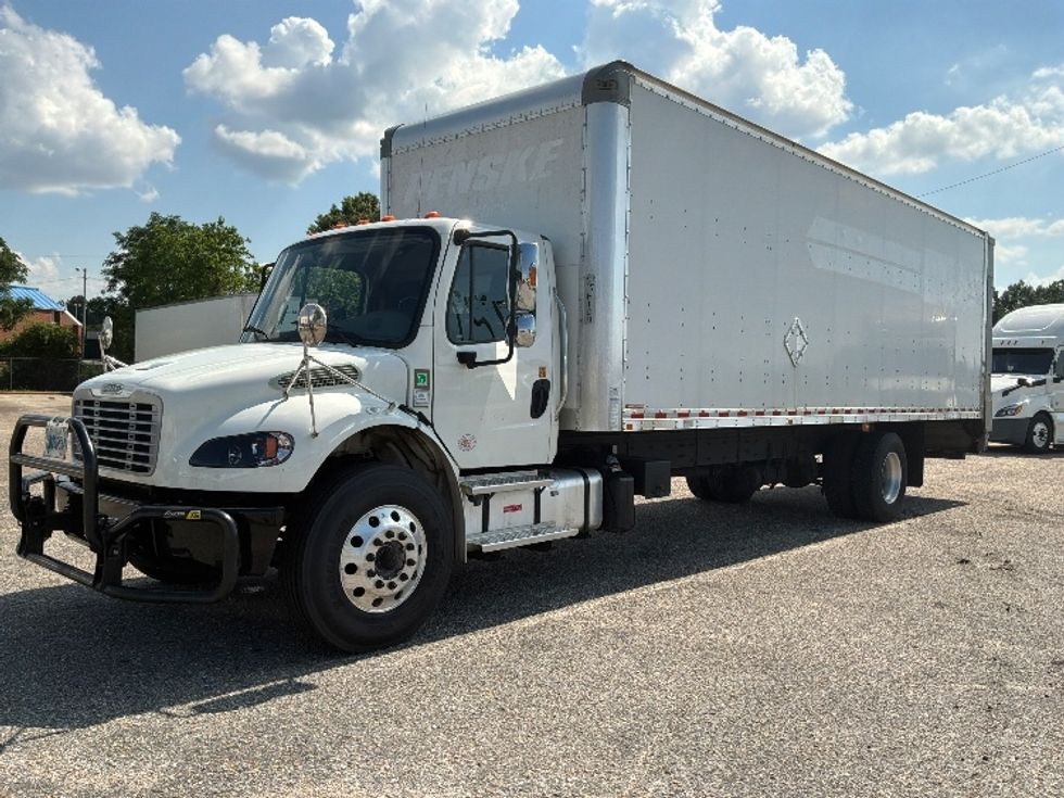 Medium Duty Box Truck-Light and Medium Duty Trucks-Freightliner-2022-M2-Montgomery-AL-111,854\n\t\tmiles-$ 66,750 - Image 1