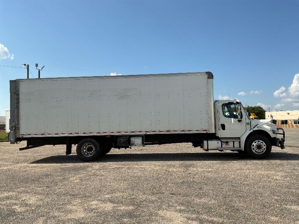 Medium Duty Box Truck-Light and Medium Duty Trucks-Freightliner-2022-M2-Montgomery-AL-111,854\n\t\tmiles-$ 66,750 - Image 15