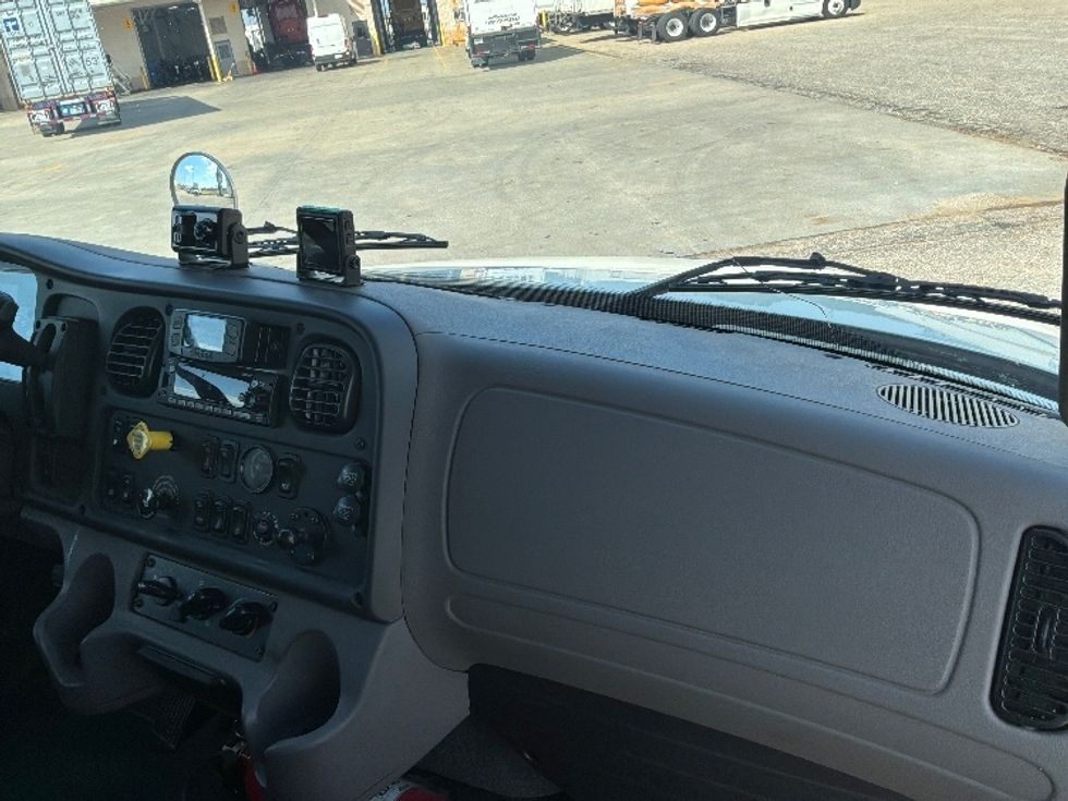 Medium Duty Box Truck-Light and Medium Duty Trucks-Freightliner-2022-M2-Montgomery-AL-111,854\n\t\tmiles-$ 66,750 - Image 21