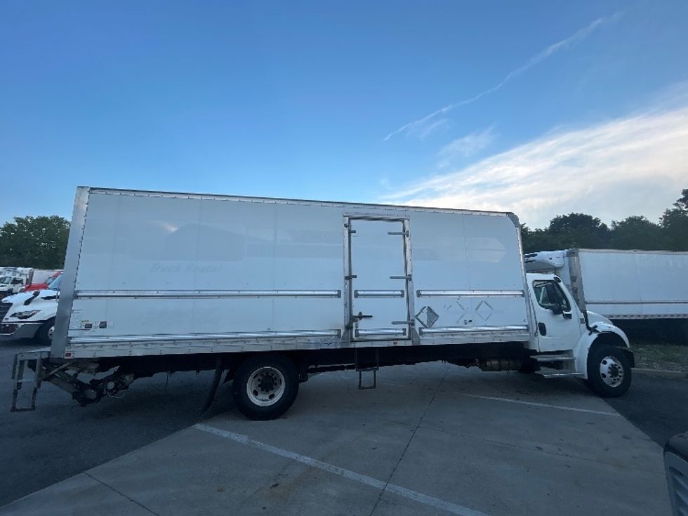 Medium Duty Box Truck-Light and Medium Duty Trucks-Freightliner-2022-M2-Montgomery-NY-136,793\n\t\tmiles-$ 14,500 - Image 15