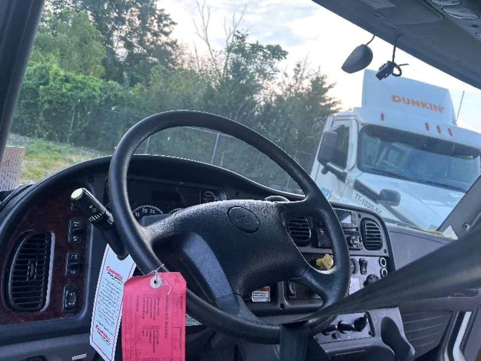 Medium Duty Box Truck-Light and Medium Duty Trucks-Freightliner-2022-M2-Montgomery-NY-136,793\n\t\tmiles-$ 14,500 - Image 17