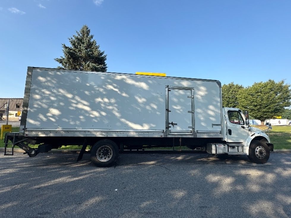 Medium Duty Box Truck-Light and Medium Duty Trucks-Freightliner-2022-M2-Montgomery-NY-177,338\n\t\tmiles-$ 48,000 - Image 15