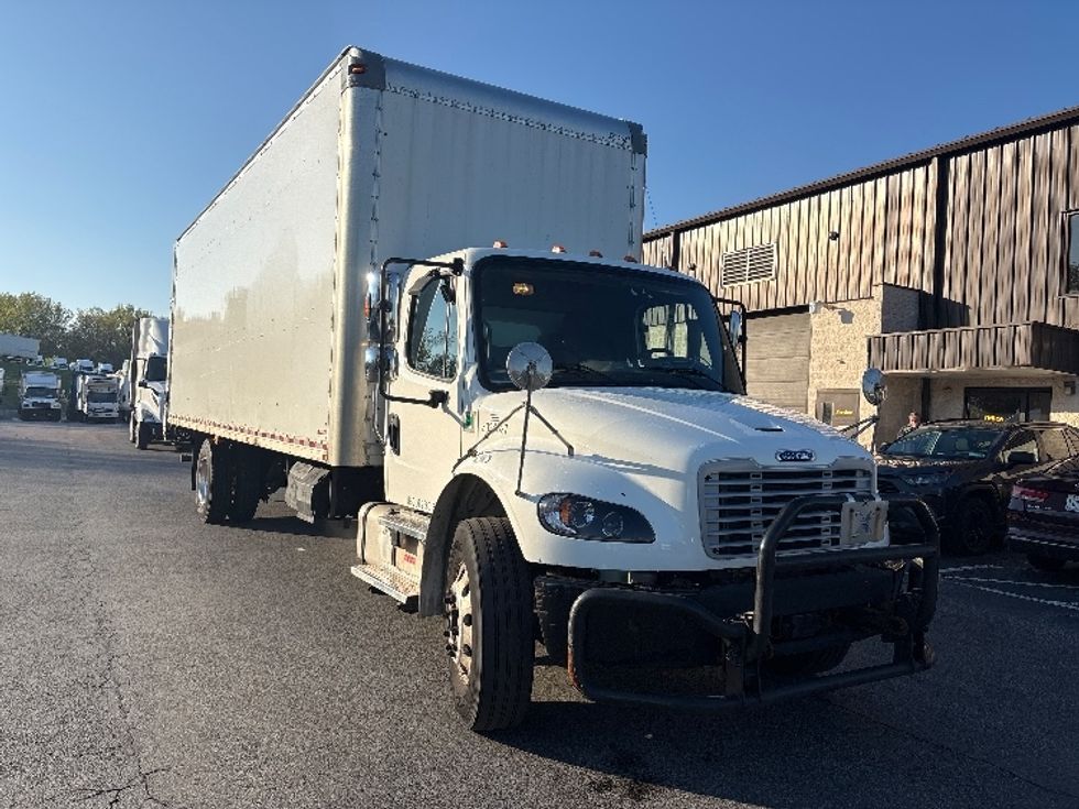 Medium Duty Box Truck-Light and Medium Duty Trucks-Freightliner-2022-M2-Montgomery-NY-284,668\n\t\tmiles-$ 34,250 - Image 1