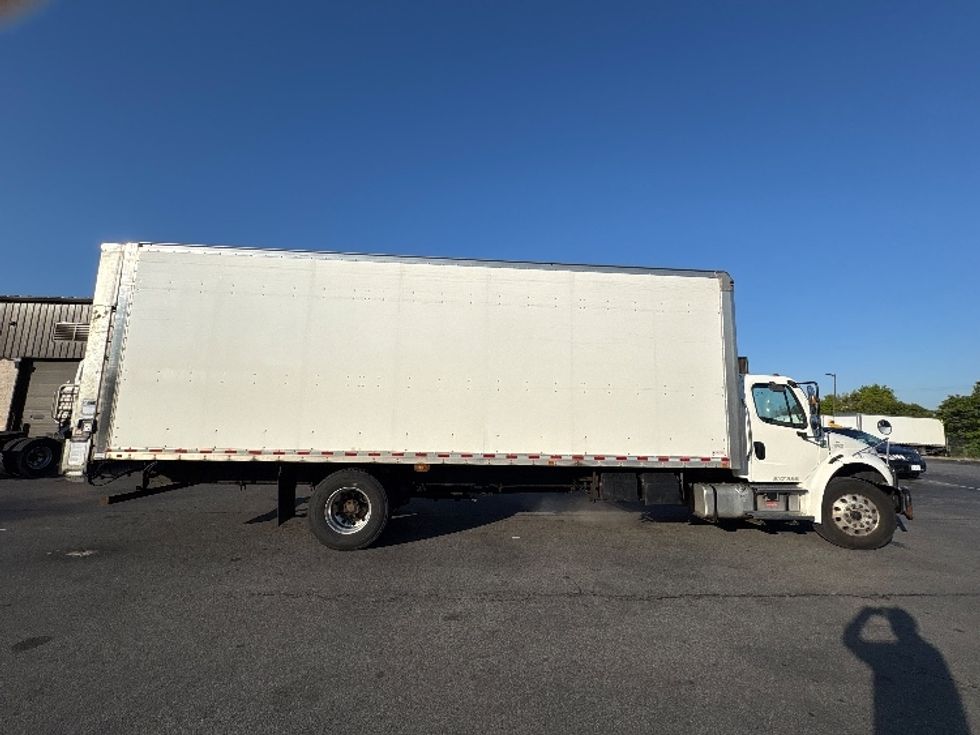 Medium Duty Box Truck-Light and Medium Duty Trucks-Freightliner-2022-M2-Montgomery-NY-284,668\n\t\tmiles-$ 34,250 - Image 15