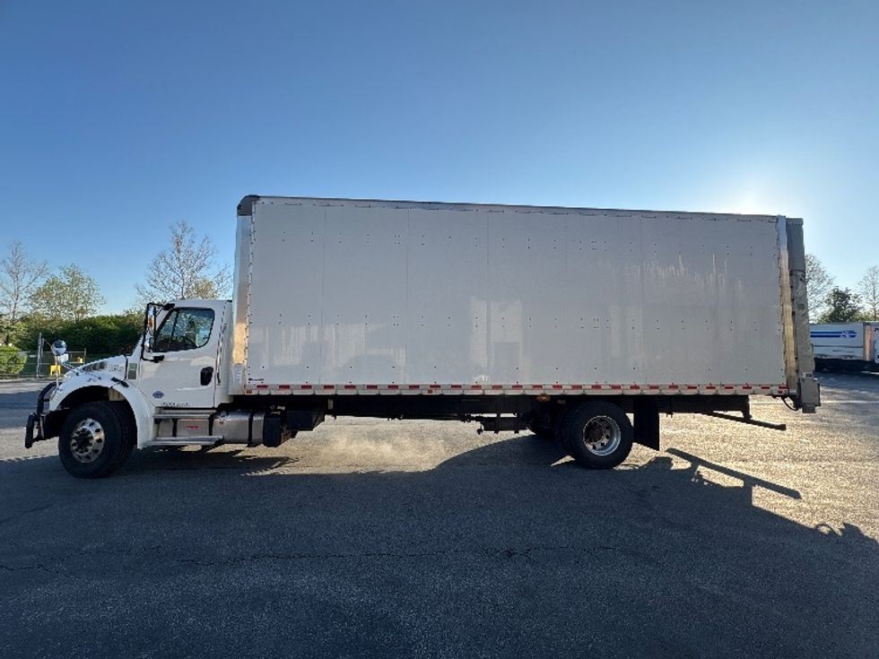 Medium Duty Box Truck-Light and Medium Duty Trucks-Freightliner-2022-M2-Montgomery-NY-284,668\n\t\tmiles-$ 34,250 - Image 4