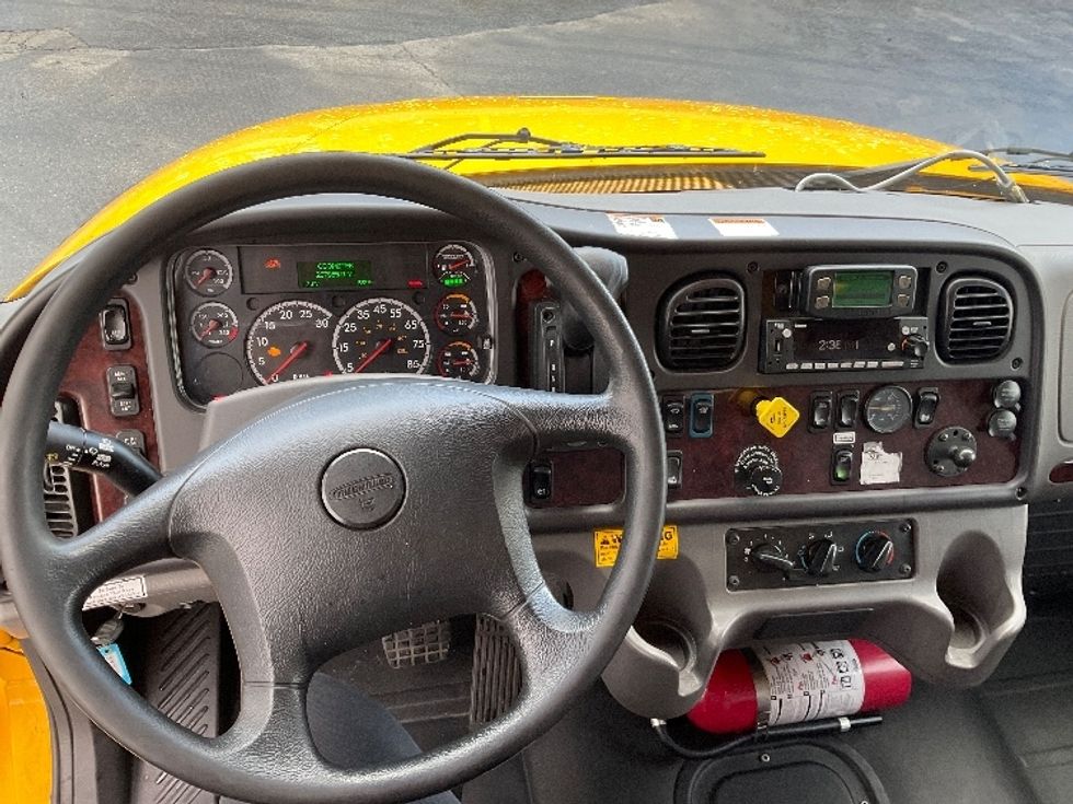 Medium Duty Box Truck-Light and Medium Duty Trucks-Freightliner-2022-M2-Mount Pleasant-PA-207,965\n\t\tmiles-$ 54,500 - Image 16