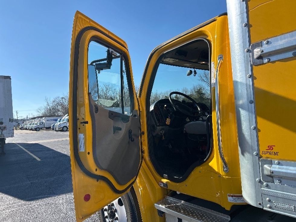 Medium Duty Box Truck-Light and Medium Duty Trucks-Freightliner-2022-M2-Nashville (Mount Juliet)-TN-134,249\n\t\tmiles-$ 76,500 - Image 16