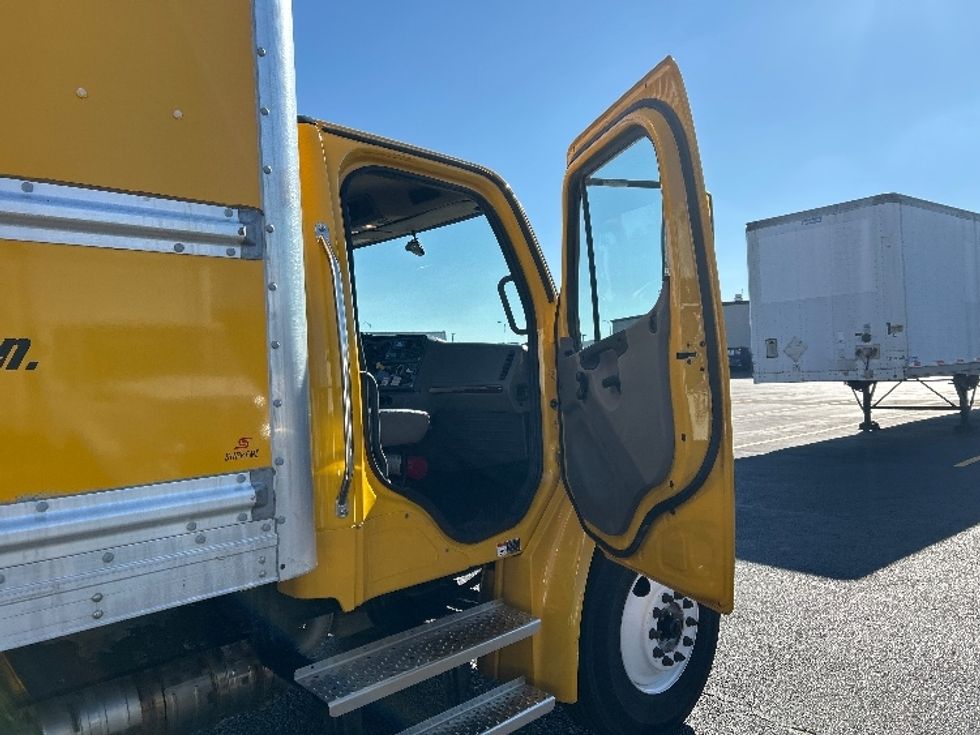 Medium Duty Box Truck-Light and Medium Duty Trucks-Freightliner-2022-M2-Nashville (Mount Juliet)-TN-134,249\n\t\tmiles-$ 76,500 - Image 20