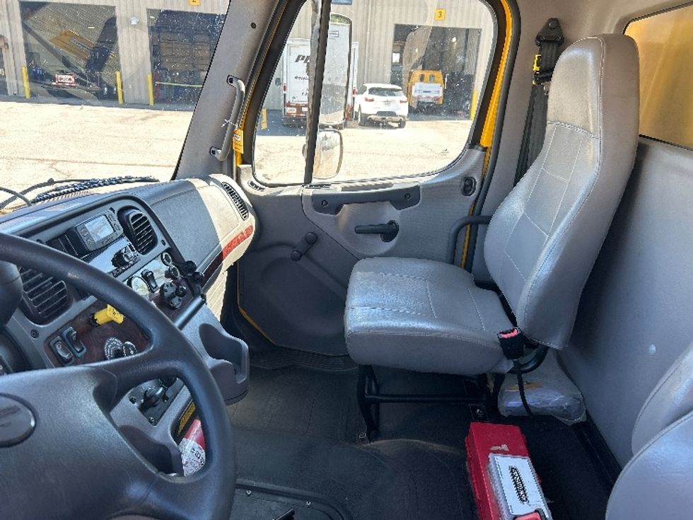 Medium Duty Box Truck-Light and Medium Duty Trucks-Freightliner-2022-M2-Nashville (Mount Juliet)-TN-216,806\n\t\tmiles-$ 58,000 - Image 18