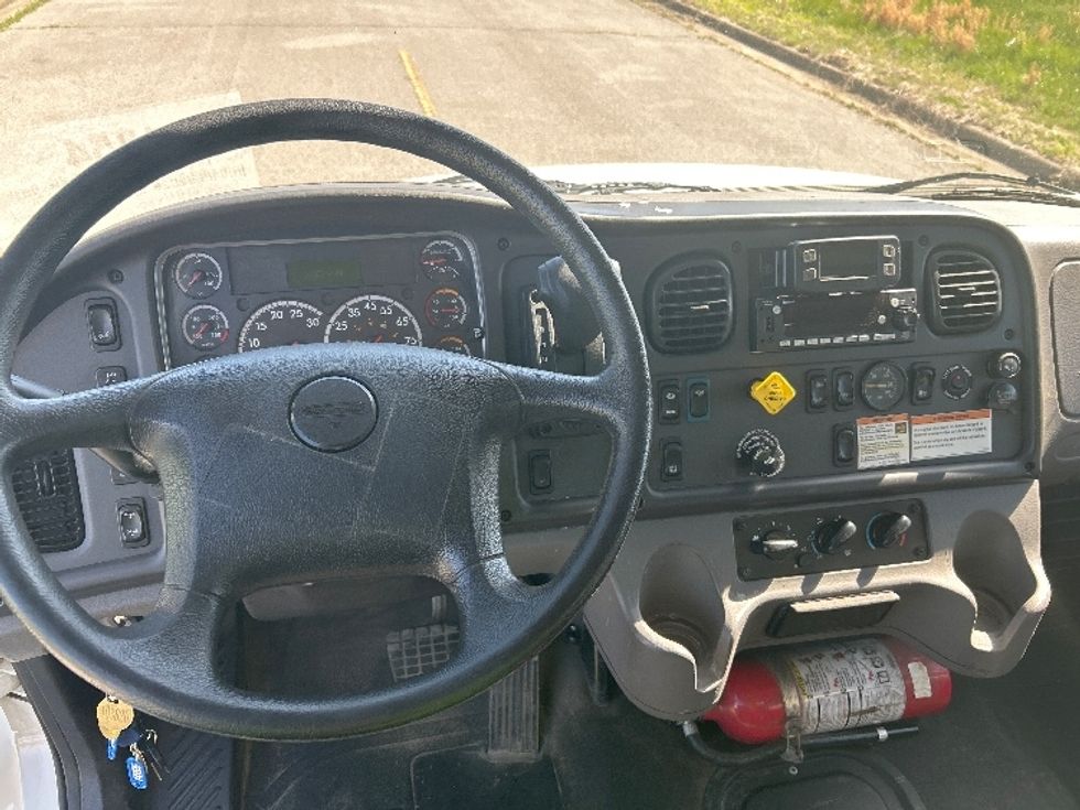 Medium Duty Box Truck-Light and Medium Duty Trucks-Freightliner-2022-M2-Nashville (Mount Juliet)-TN-262,857\n\t\tmiles-$ 39,000 - Image 18