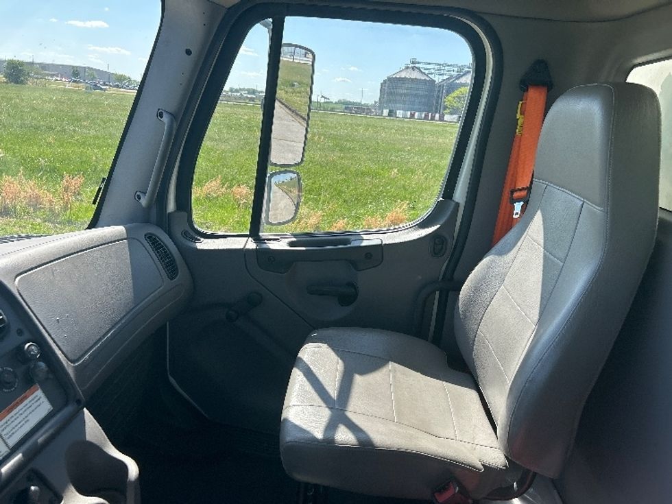 Medium Duty Box Truck-Light and Medium Duty Trucks-Freightliner-2022-M2-Nashville (Mount Juliet)-TN-262,857\n\t\tmiles-$ 39,000 - Image 19