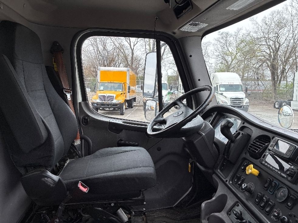 Medium Duty Box Truck-Light and Medium Duty Trucks-Freightliner-2022-M2-Nashville (Mount Juliet)-TN-268,691\n\t\tmiles-$ 41,250 - Image 22